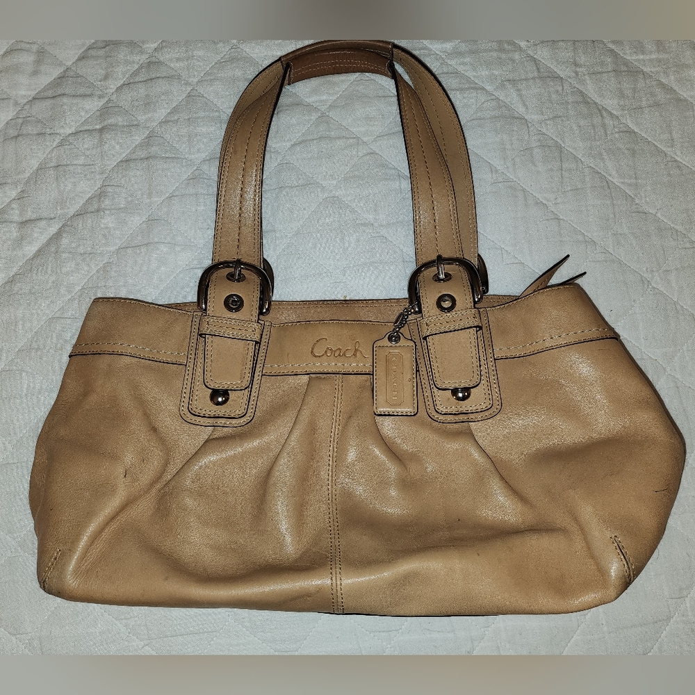 COACH leather vintage large Soho Bag in tan